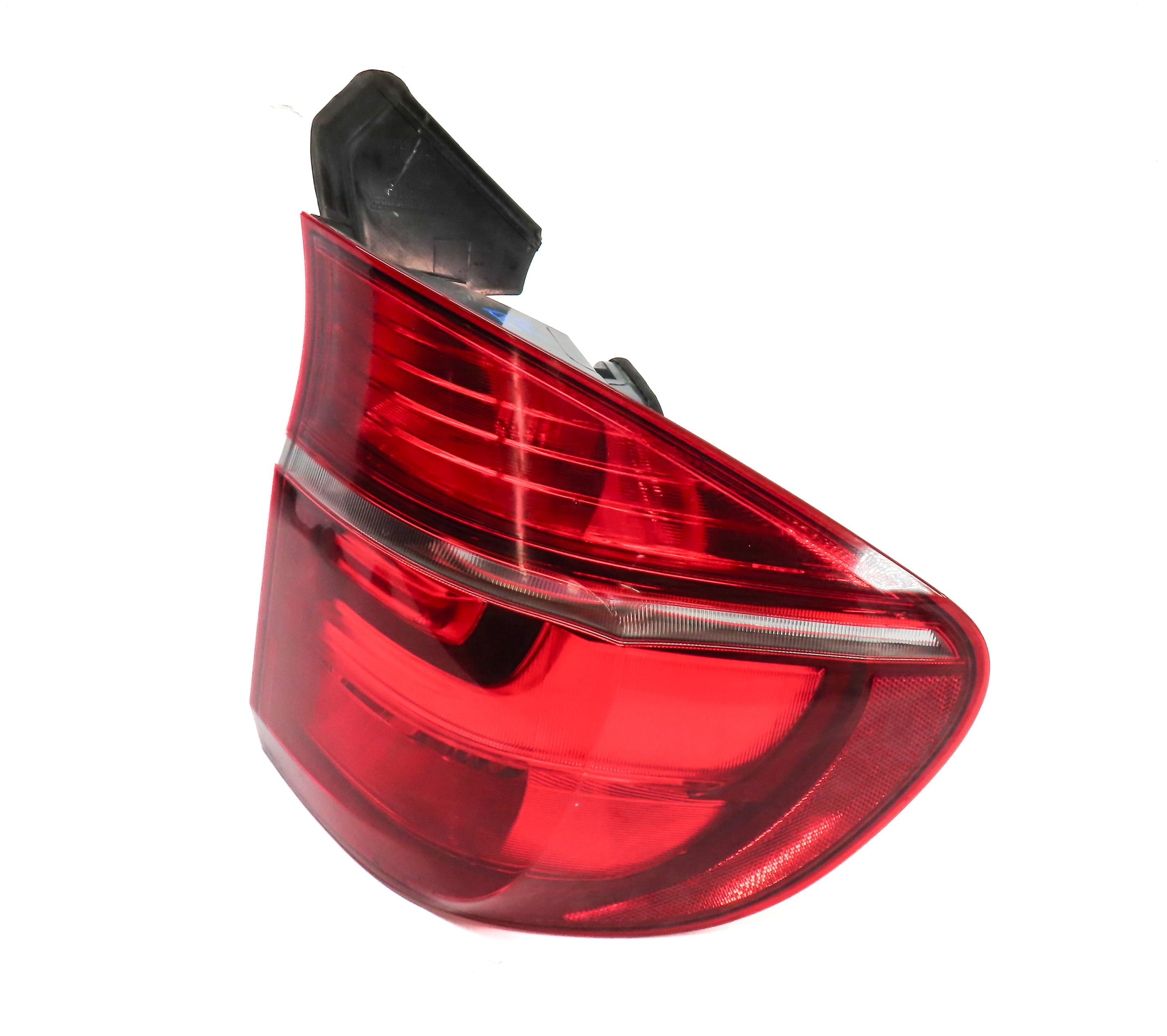 2011-2013 BMW X5 X5M (E70) RIGHT PASSENGER REAR OUTER TAILLIGHT BRAKE LIGHT LAMP — exact item pictured